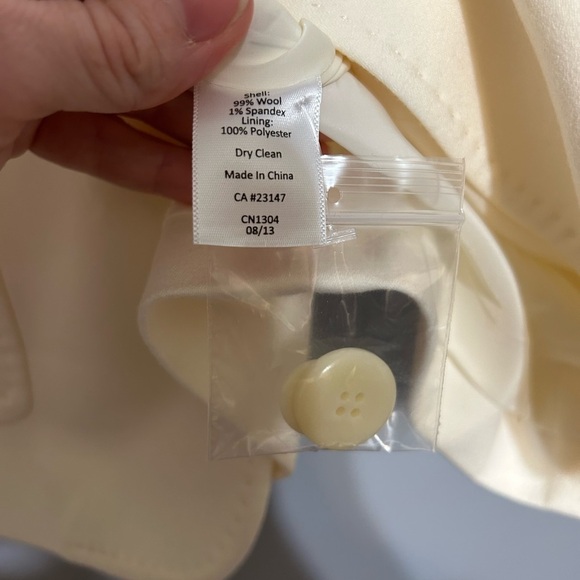 Talbots Season-less Wool Blazer Classic Off White 2 Button Single Breast Jacket - Picture 9 of 9